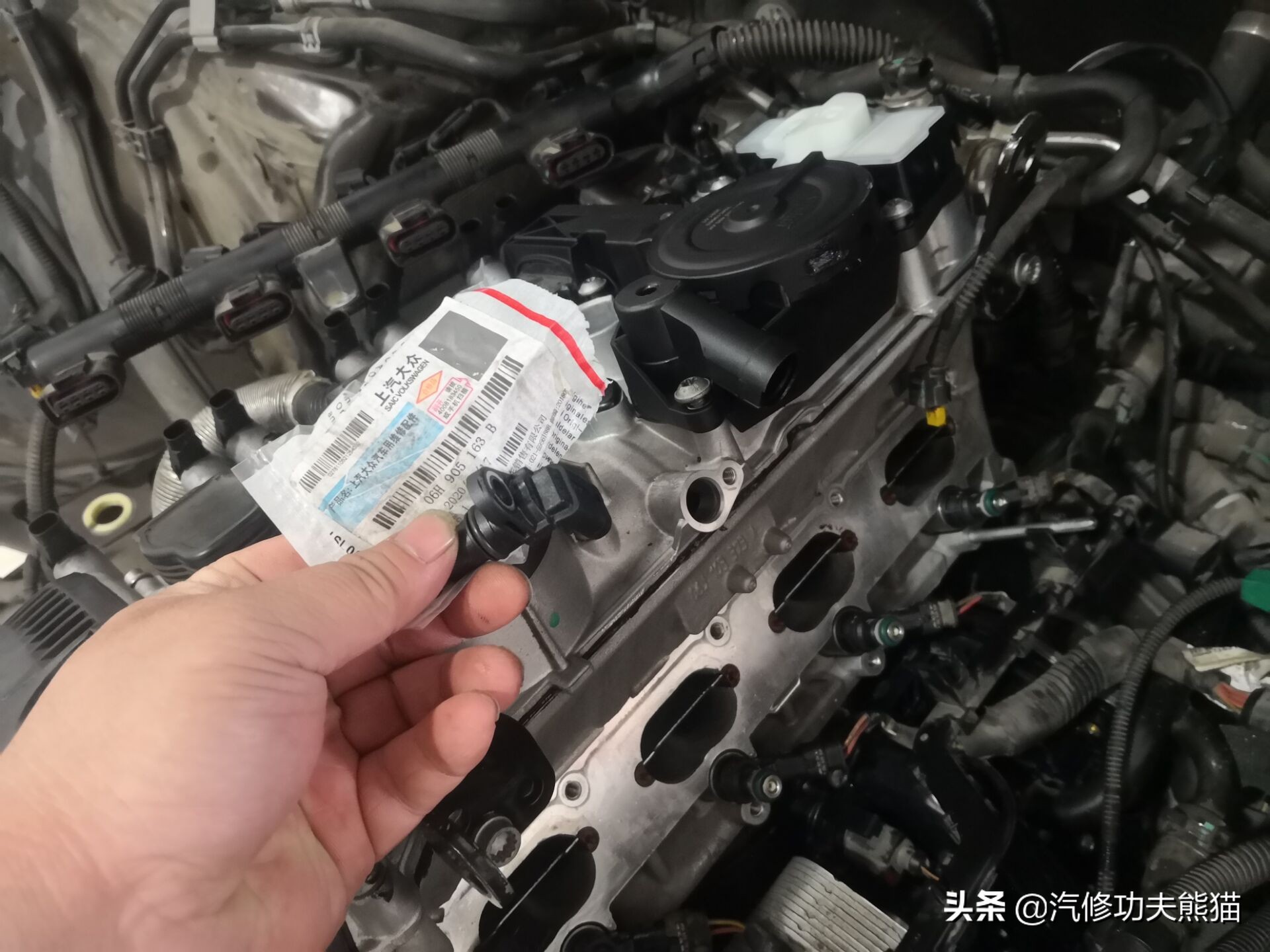 奥迪q5烧机油狂飙,奥迪q5烧机油且发动机抖动