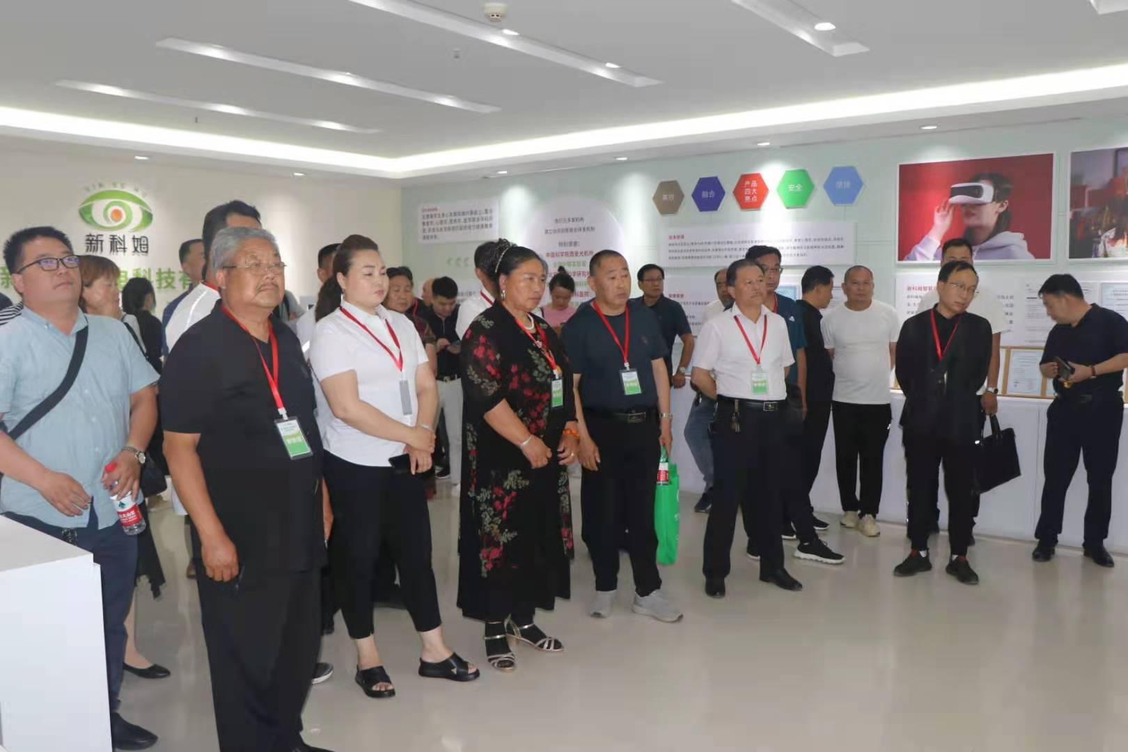 河南电视台采访郑州科技馆,新科姆智能视力防控中心