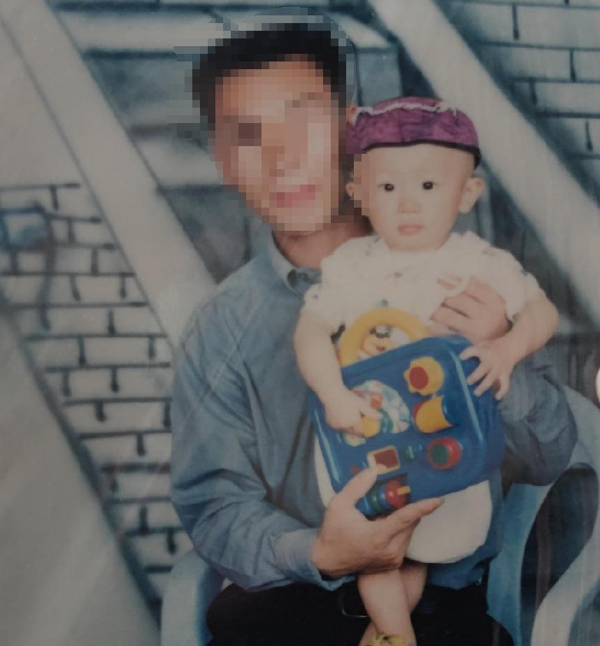 被母亲虐待、被家人和亲戚抛弃、被房东欺负、没钱治病！19岁女孩患5年尿毒症，曾想割腕自杀、吃*眠药安**自杀