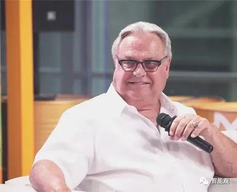 技术如何释放终身学习者的潜能?——朱永新与约翰•库奇的对话