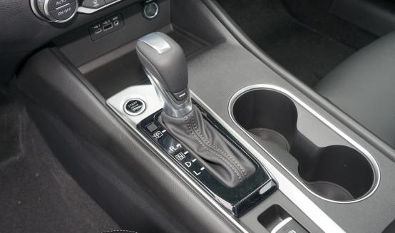 2022款第七代东风日产天籁劣势,2.0自吸日产天籁测评