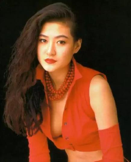 陈宝莲：留下满月的儿子，从24楼纵身跳下，是谁把她逼上了绝路？