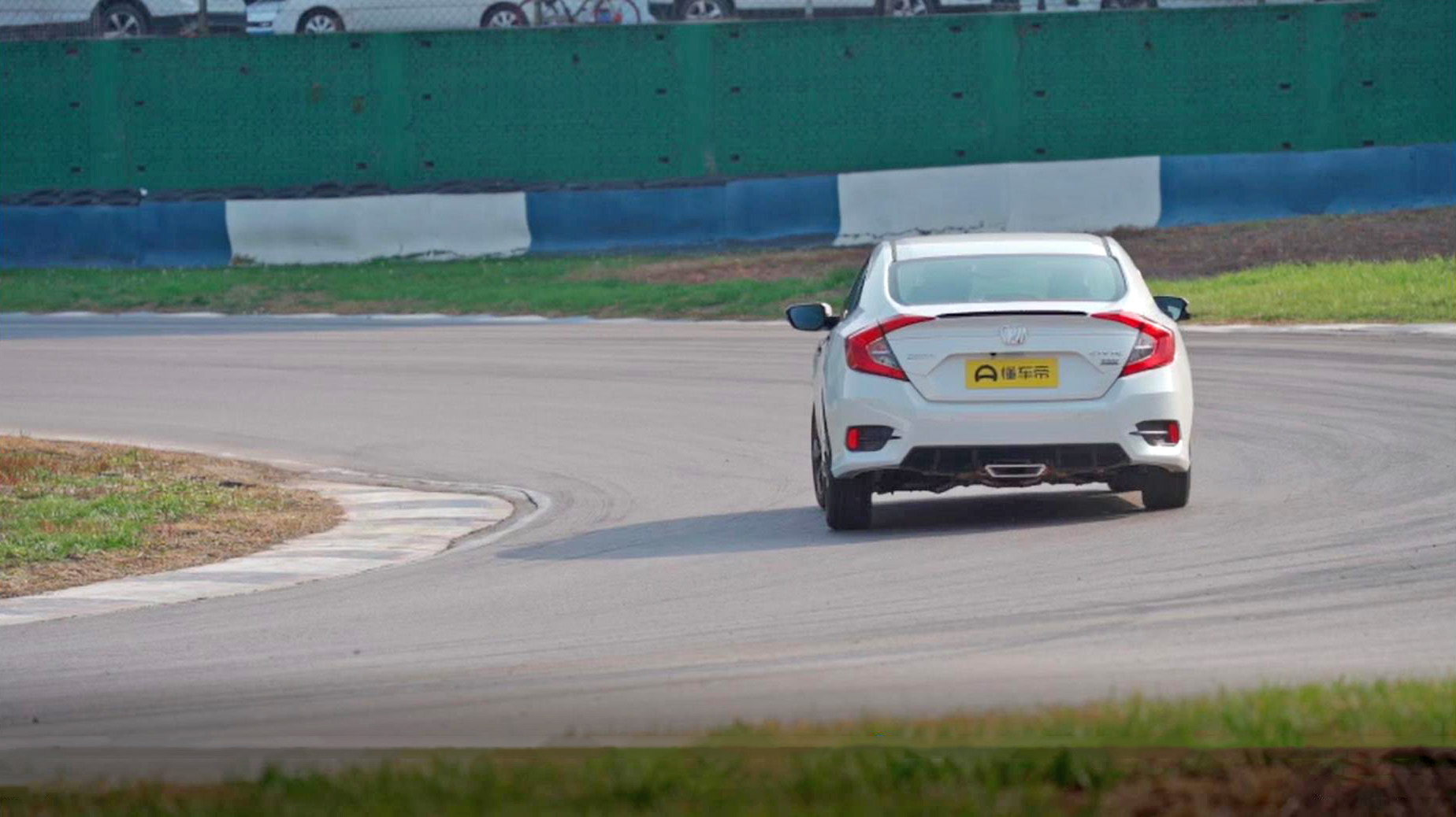 手动思域pk自动思域,哪代思域手动挡最好