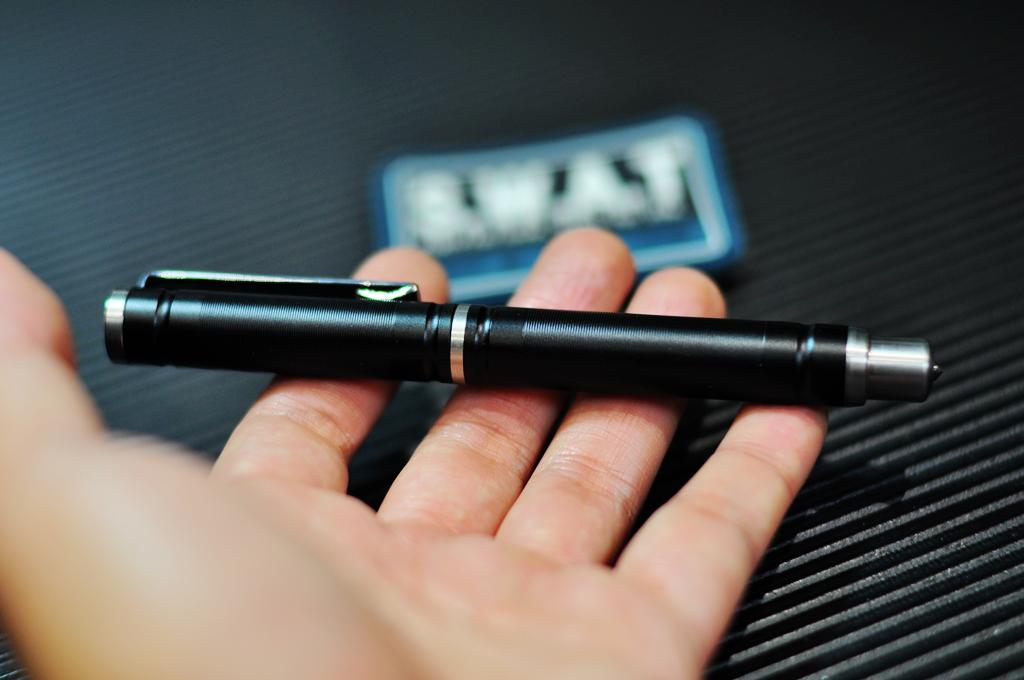 我叫战术笔，我也够商务，途耐精英Elite战术笔体验