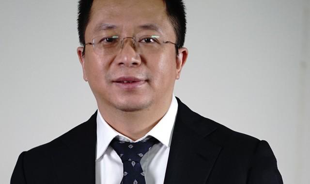 穿过定制衬衫就回不去了