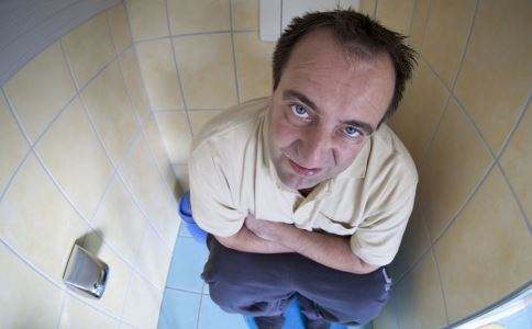 宿便堆积体内有什么危害,肠道清理宿便最好方法