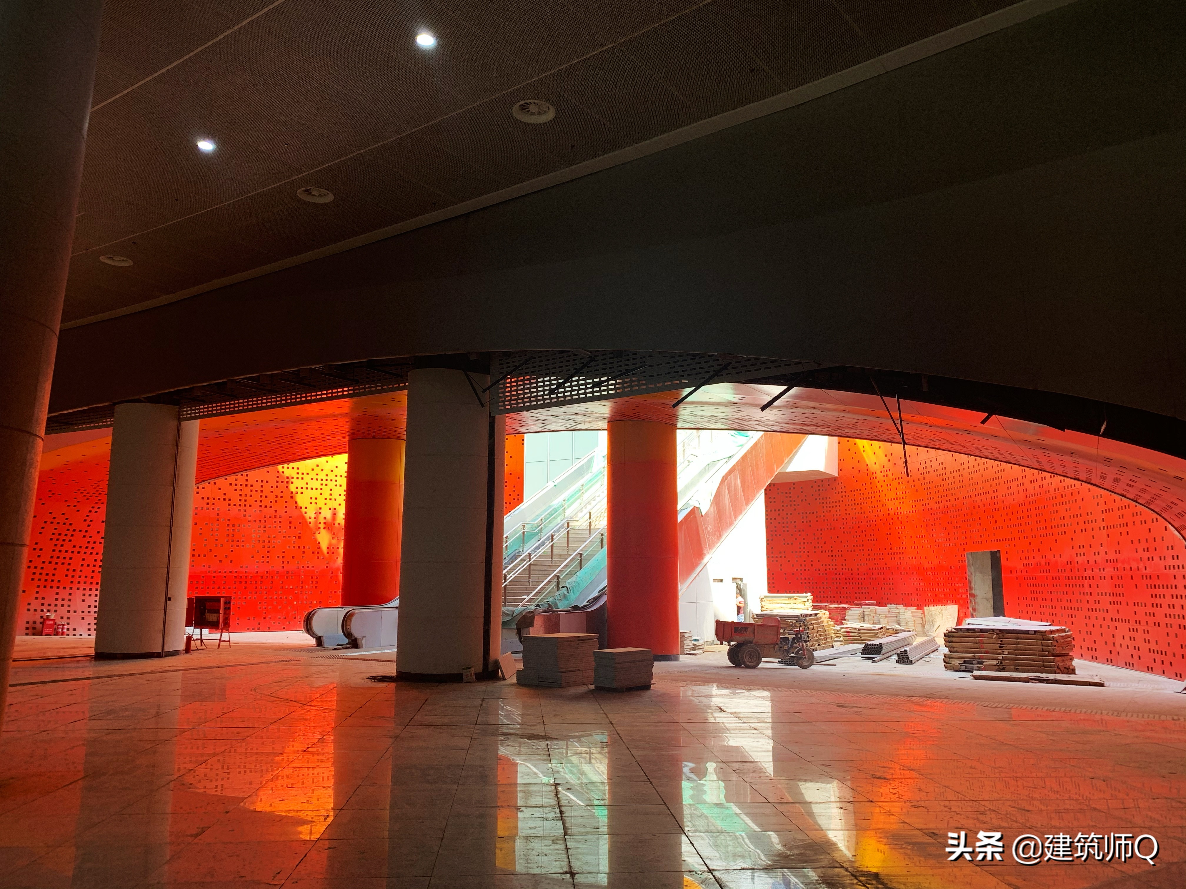 光谷地下综合体示意图,光谷综合体地下效果图