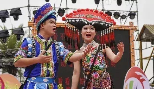 球狮畲族三月三活动,三月三海洋球绣球