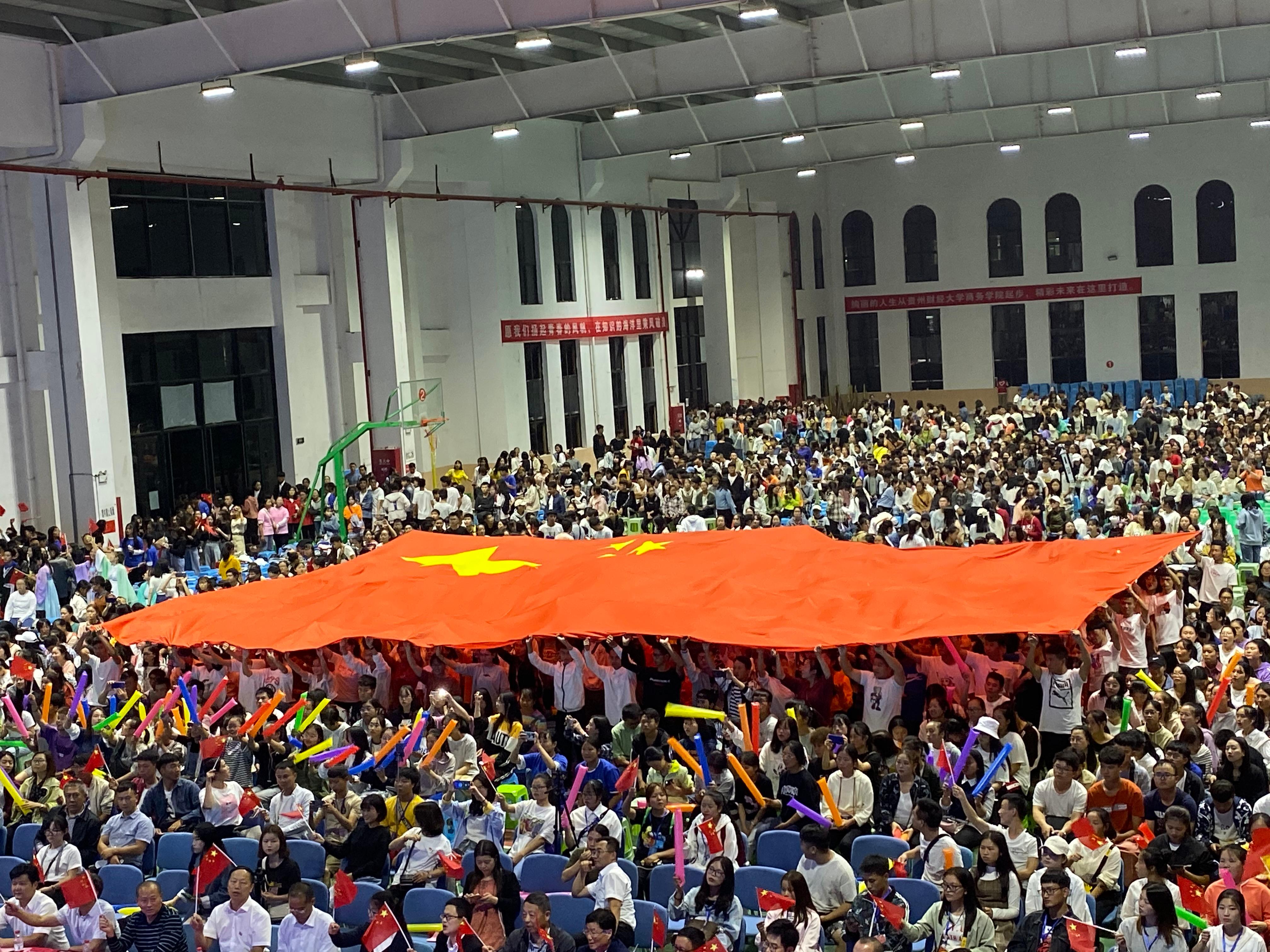 嗨！有关商院，学姐学长们有话说