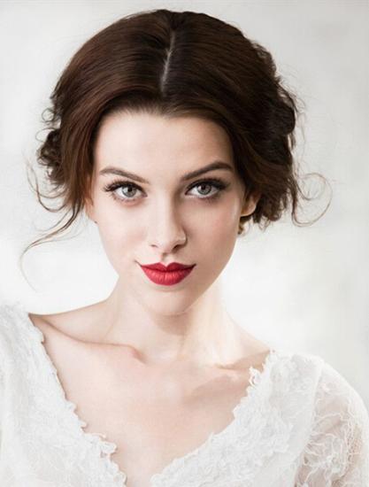 眼影怎么涂好看又自然新手教程,眼影该怎么涂才好看