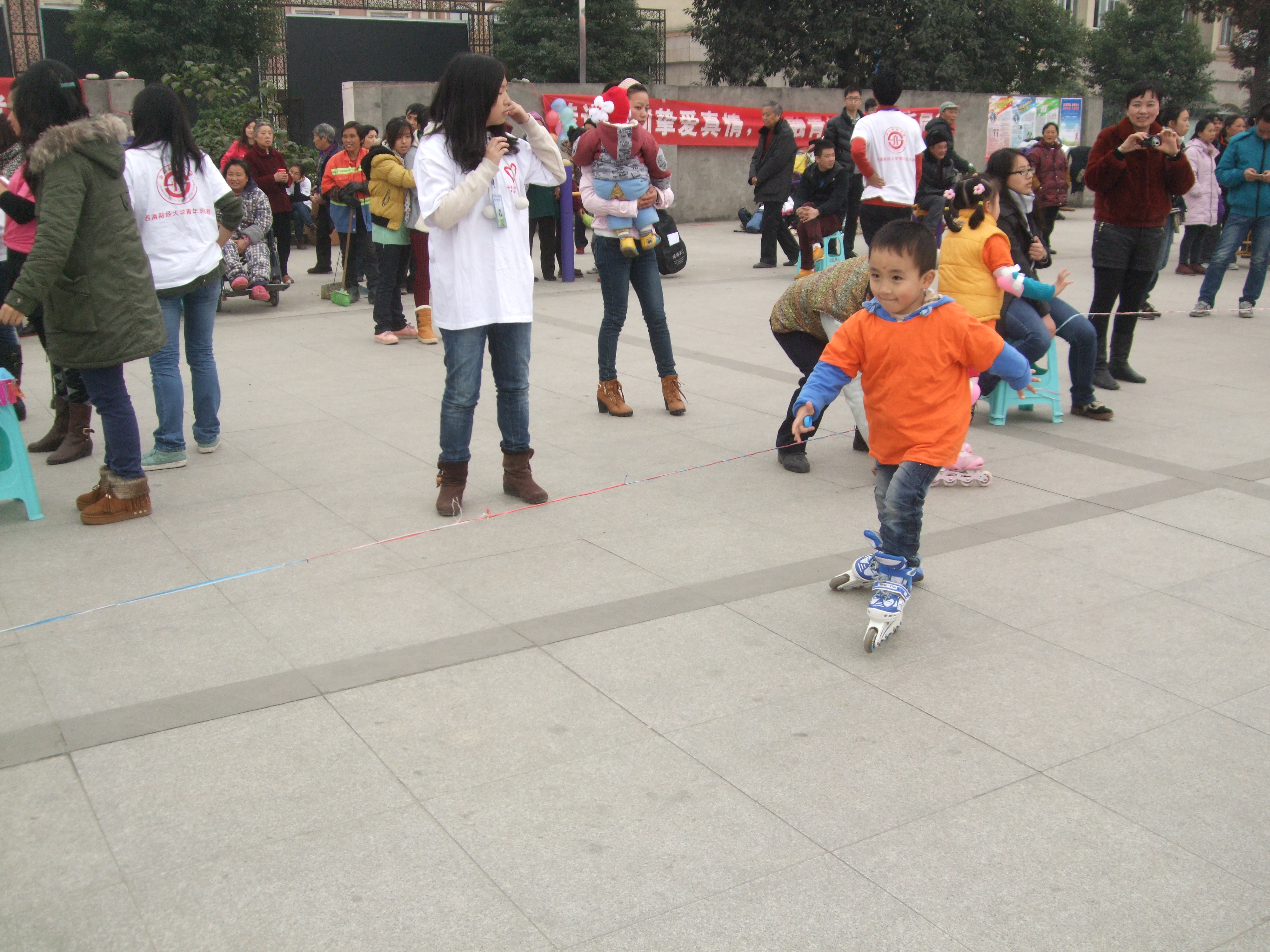 自闭症轩轩爸带轩轩分享经验,轩爸与轩轩