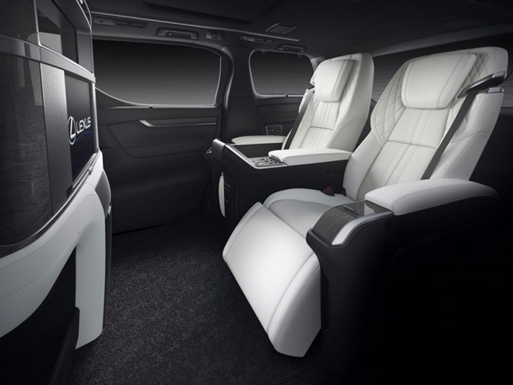 雷克萨斯LM公布售价，售116.60万元起