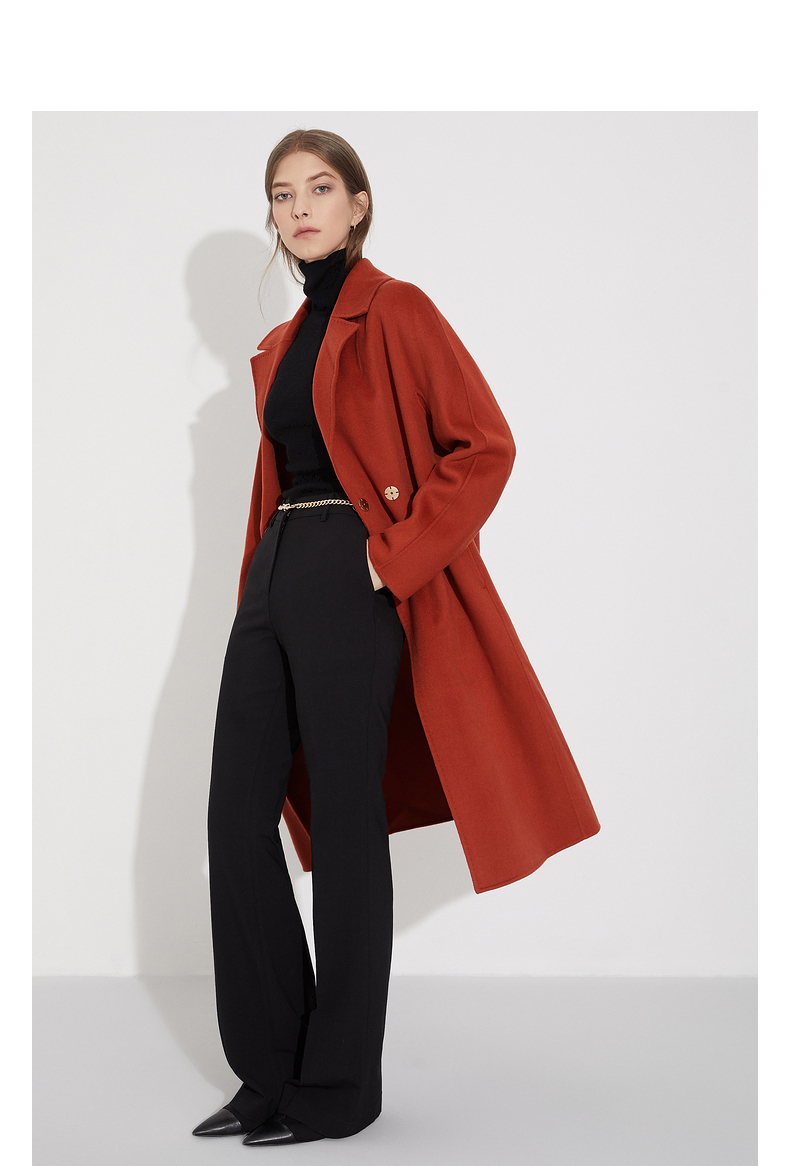 雾霾蓝大衣怎么搭配秋冬,秋冬大衣怎么搭配好看