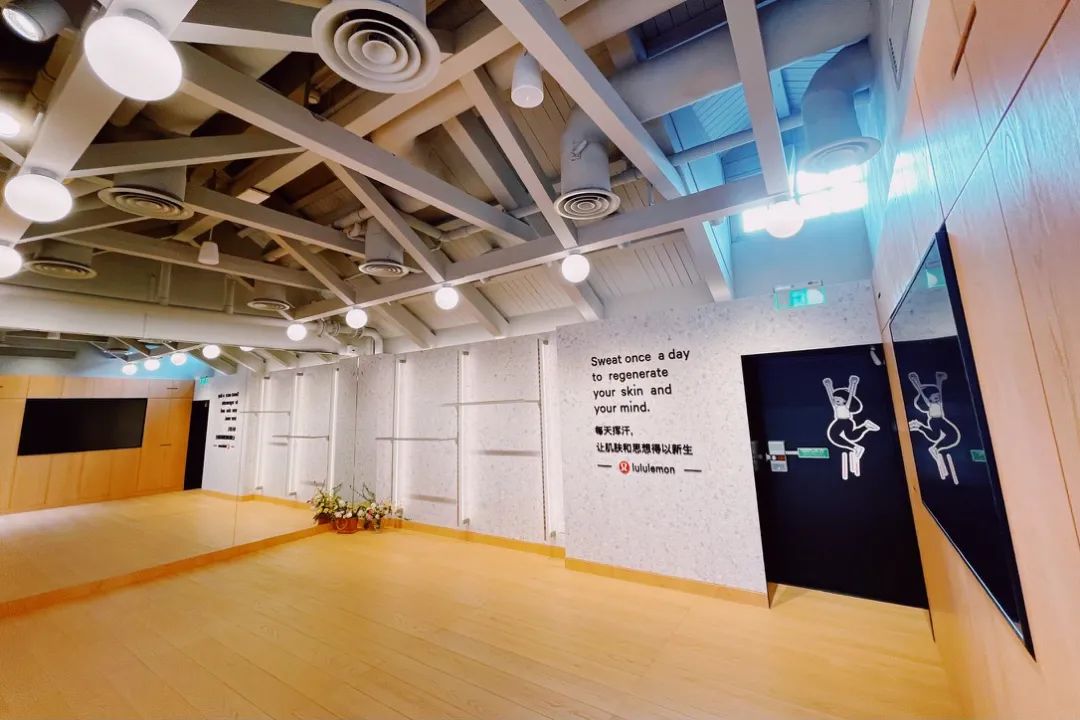 上海lululemon旗舰店开业 (lululemon新天地开业)