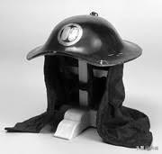 日军军帽屁帘干嘛用的,日军帽子两边布的作用