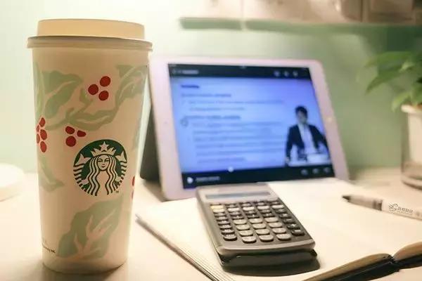 一个本科会计女孩的出路,211本科会计女月收入2万