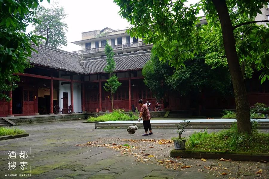 四川烧烤古镇,成都老街烧烤