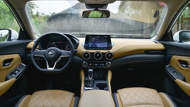 1.2t卡罗拉跟1.6l轩逸哪个动力好,轩逸2020款和卡罗拉2020款哪个好