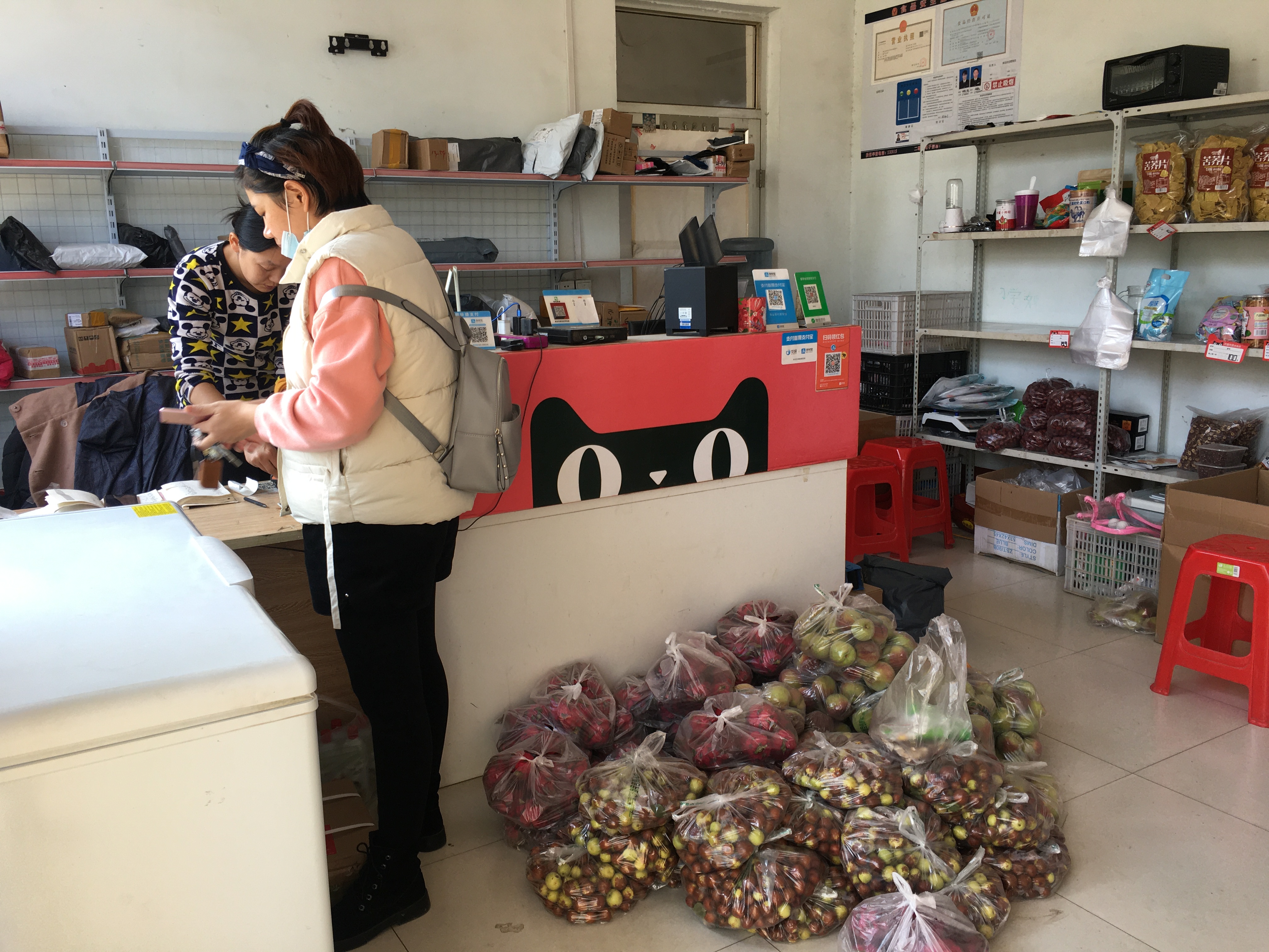 从纯代购到两头忙济南章丘一家农村淘宝小店的6年转型记