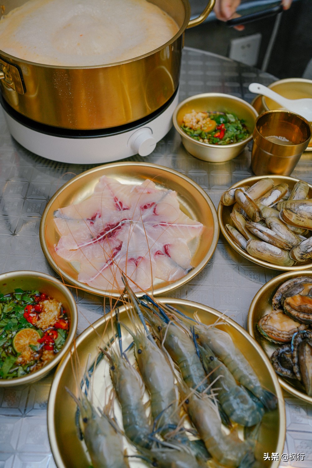 北方气候干燥不适合吃辣,冬天适合吃什么不辣的火锅