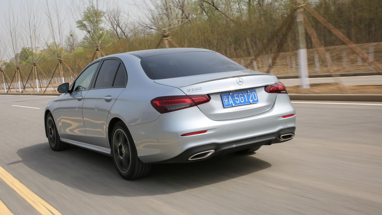 牛x摩托车评测,奔驰e260l2024款最新款动力试驾