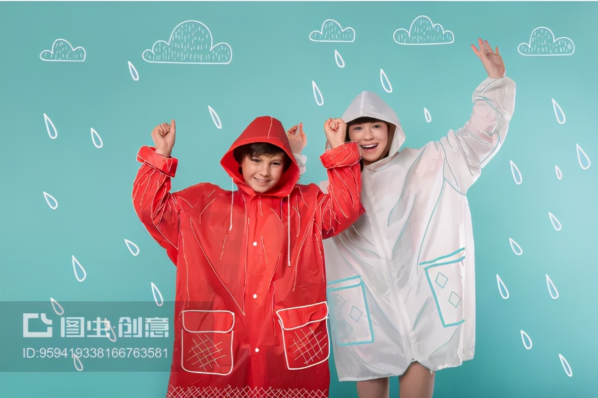 高级时尚的雨衣,最流行的新款雨衣