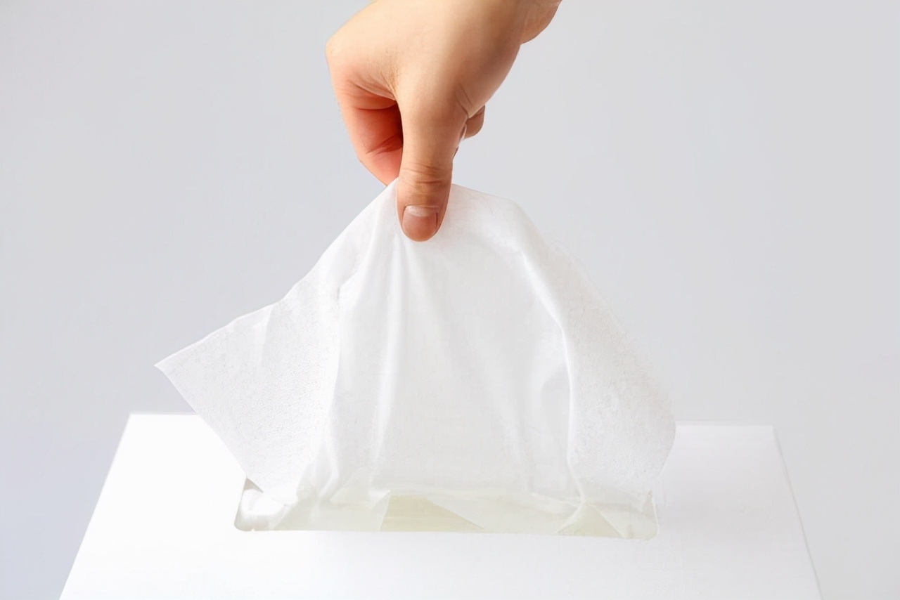 为什么许多女生小便后要用纸巾擦?这样做对吗?不妨了解下