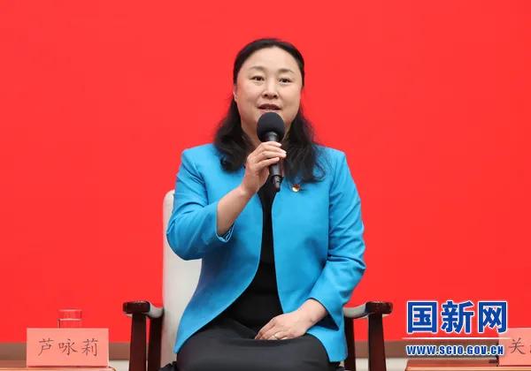 她们讲的故事，有两千五百万女*产党共**员的影子