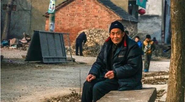 门口有横路子孙贵且富什么意思,大门口有横路子孙享富贵什么意思