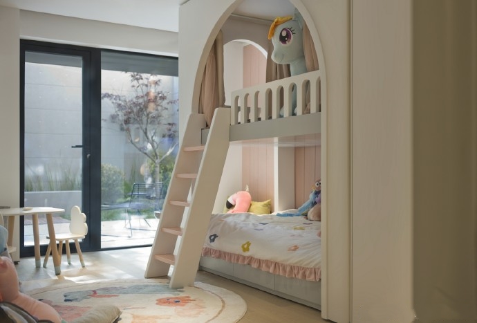 梦想改造家毫无隐私的千万洋房,仓库改造花园别墅