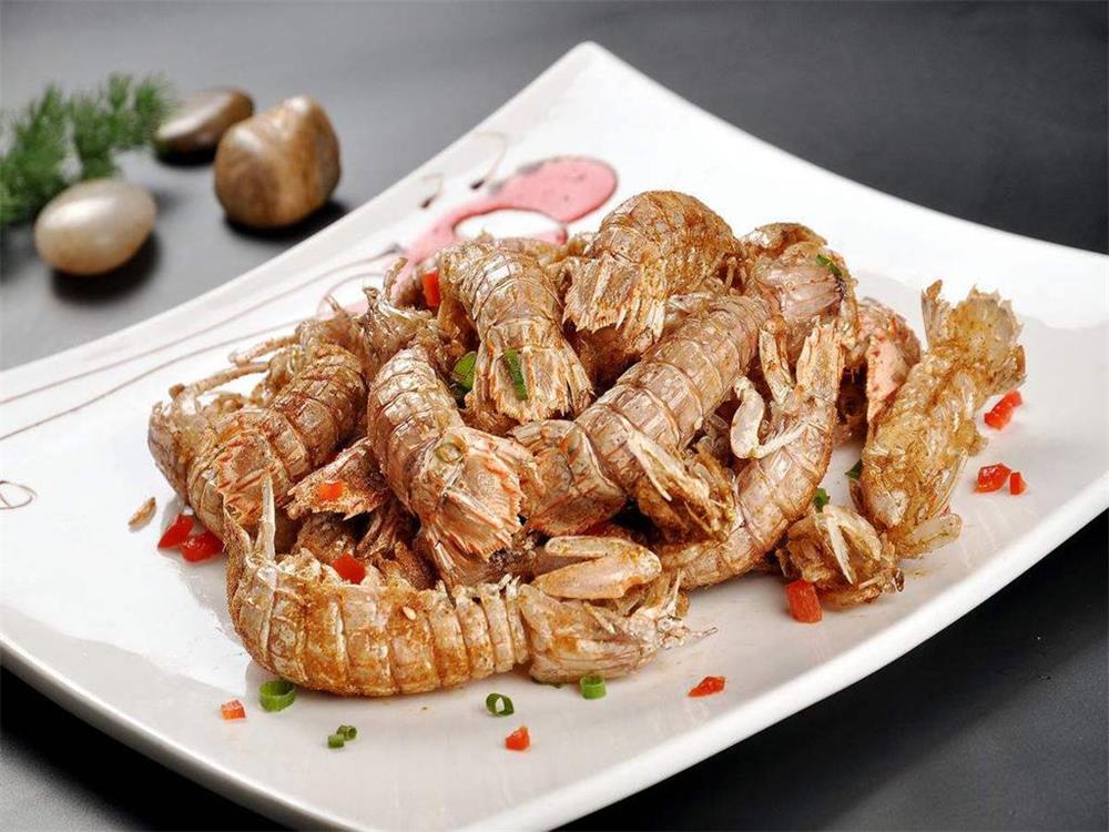 椒盐皮皮虾用的什么牌子的椒盐好,椒盐皮皮虾的椒盐是白的还是红的