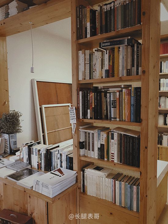 收藏!本期我们精选长沙14家宝藏书店推荐给你~