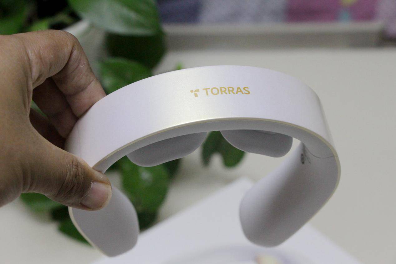 15档力度调节，缓解你颈部酸痛：图拉斯颈部按摩仪体验