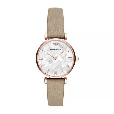 我带了好几万去阿玛尼，你告诉我不需要？！