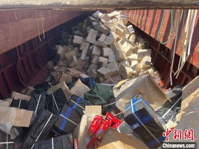 浙江最新运输假烟案件,浙江台州破获案值900多万假烟案件