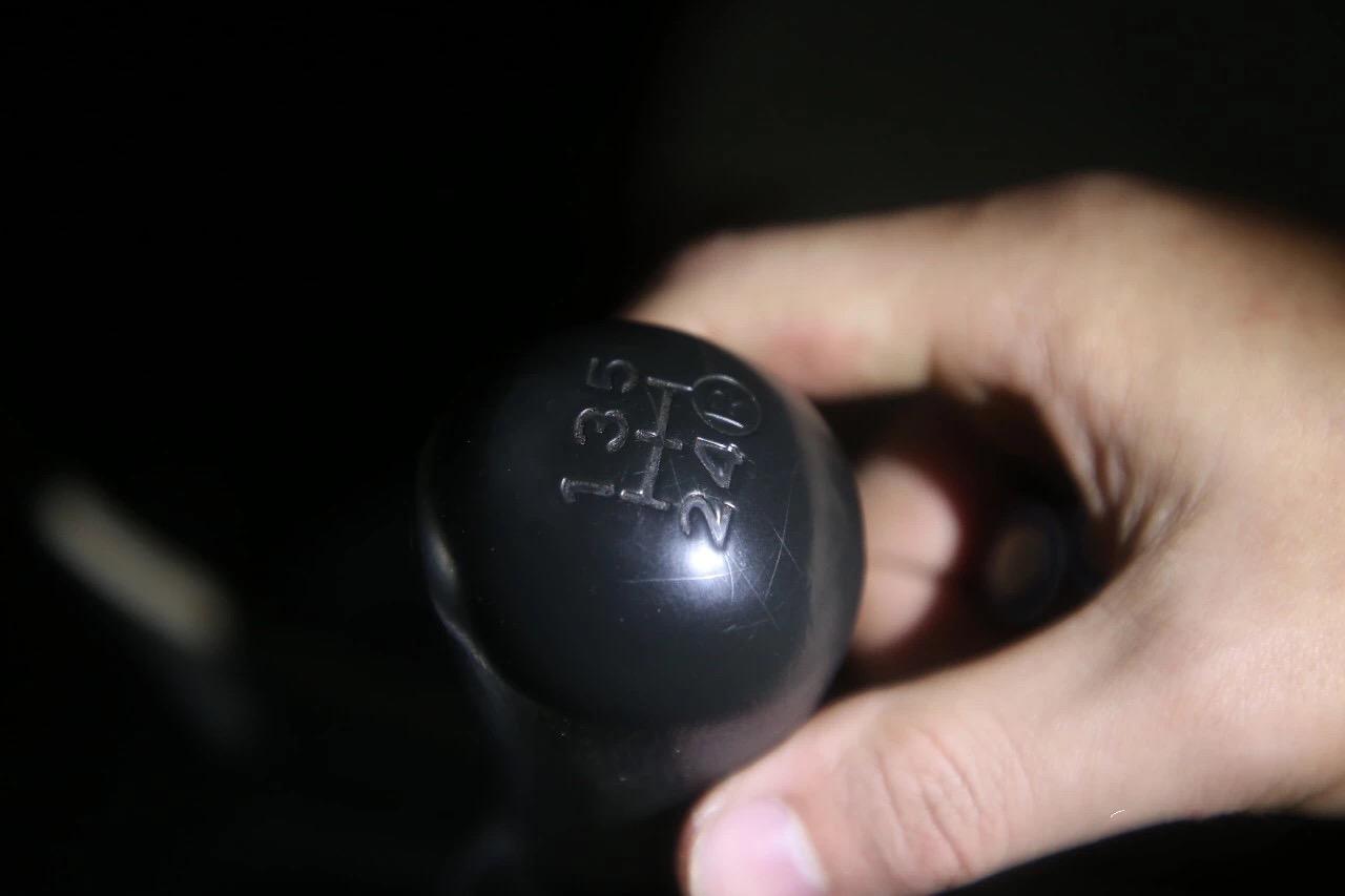 二手花冠10万公里值多少钱,丰田花冠13款20万公里二手价格