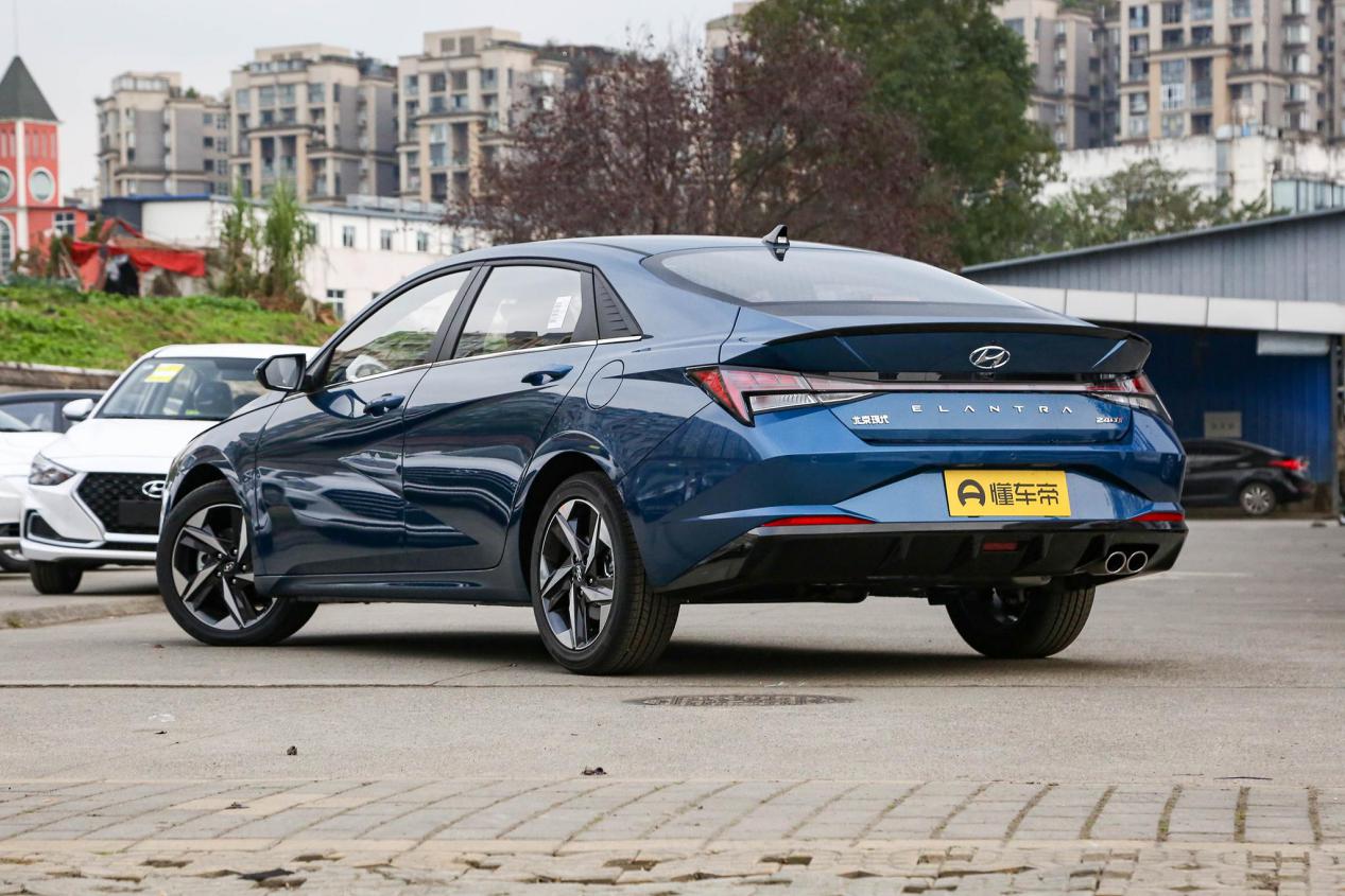 七代伊兰特百公里0-100实测,第七代伊兰特次顶配1.5l落地