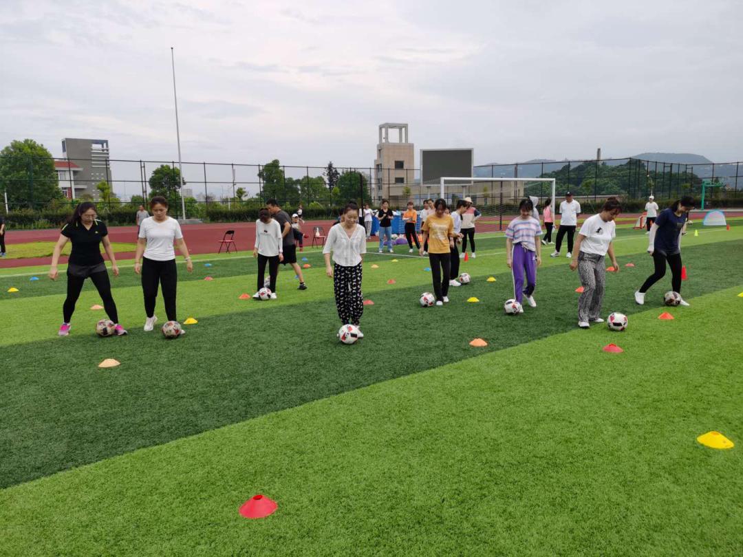 悦动足球、“足”够快乐——福鼎市2020年全市校园足球教练员培训（幼儿园专场）第6天