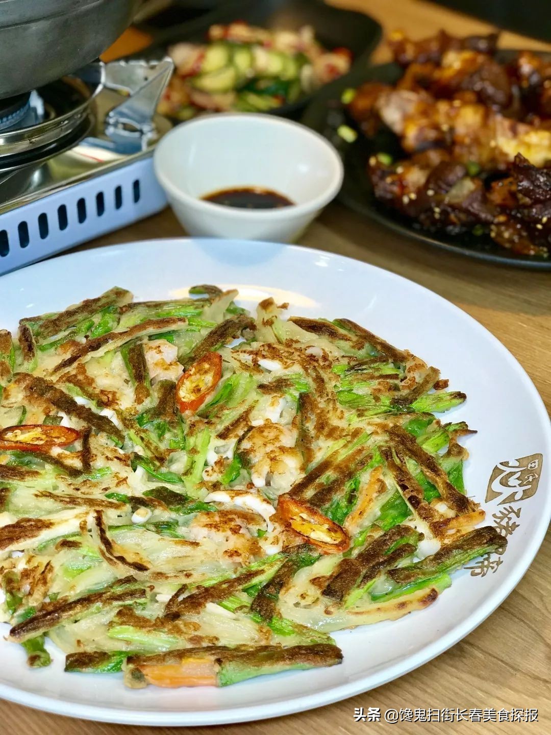 超好吃的烤大猪蹄子,长春最火的烤猪蹄