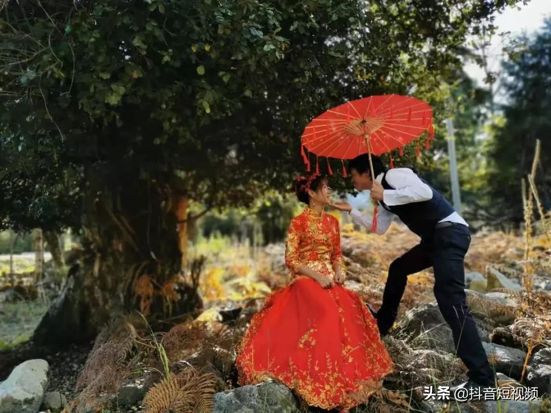 抖音竟然还有这样一对神仙眷侣,这一对神仙眷侣引众人羡慕