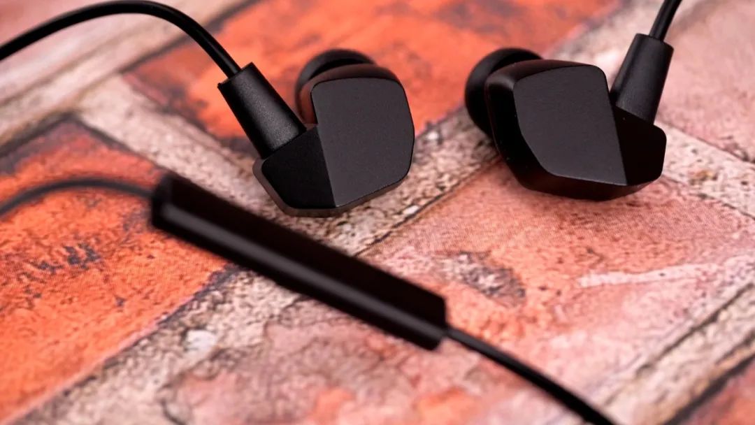 黄药师的女儿们——FinalAudioVR3000评测