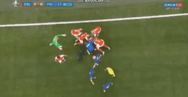 昨晚欧洲杯著名球员突发心脏骤停！救他一命的，你也需要学会