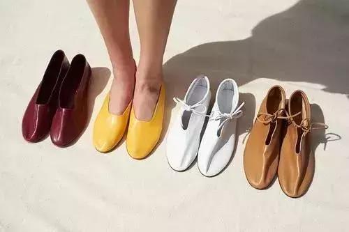 法式风适合什么鞋子 (2019流行的英伦风鞋)
