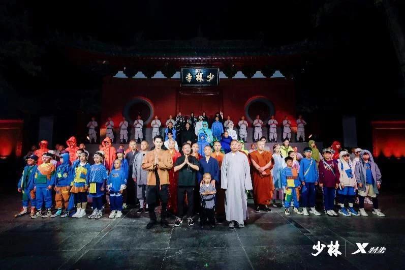 国潮特步和特步的区别,特步国潮男士鞋子