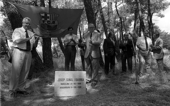 主席遇难、球员牺牲：欧洲联赛上一次大规模停摆时发生了什么？