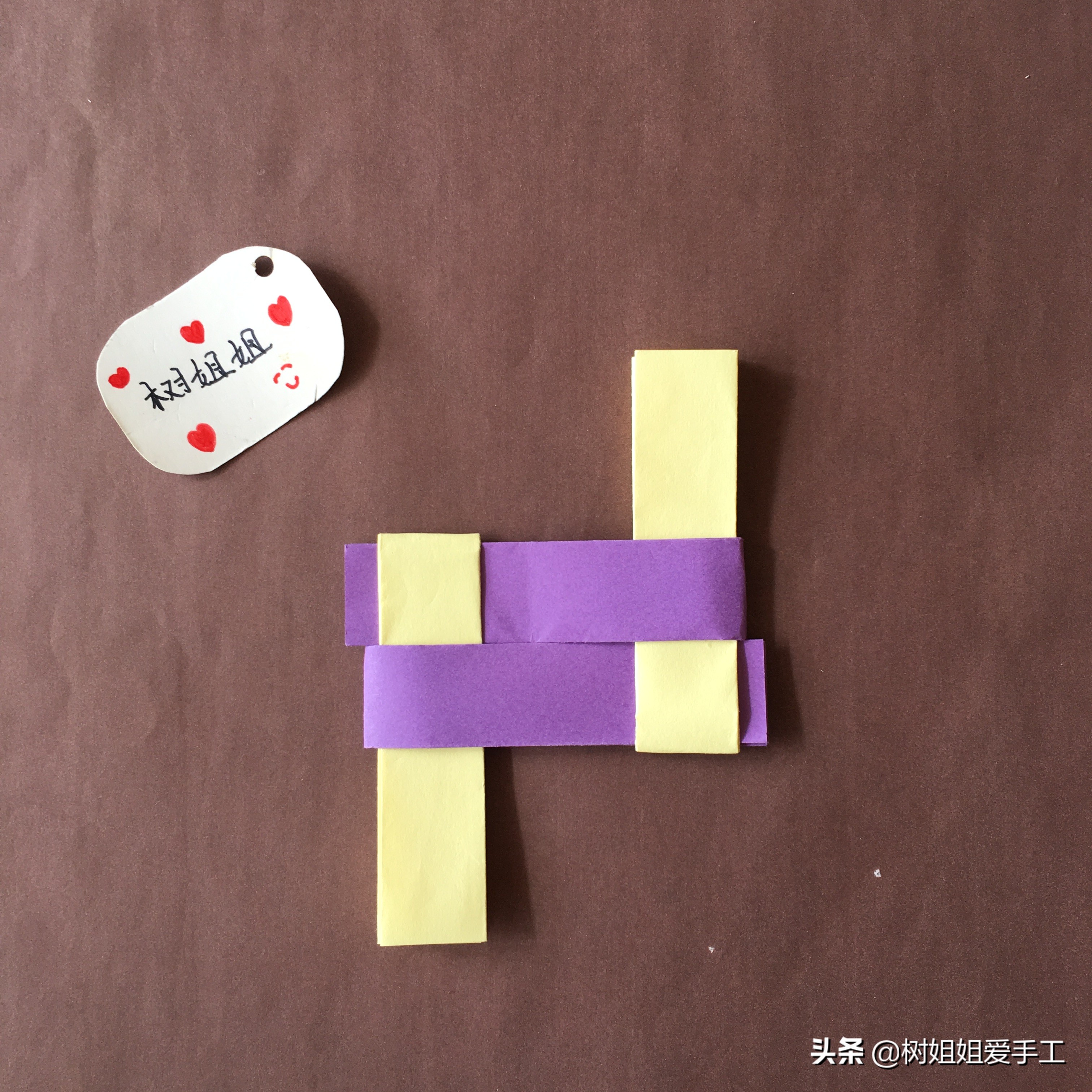 折纸陀螺飞镖怎么折,用牙签和卡纸折纸陀螺折法