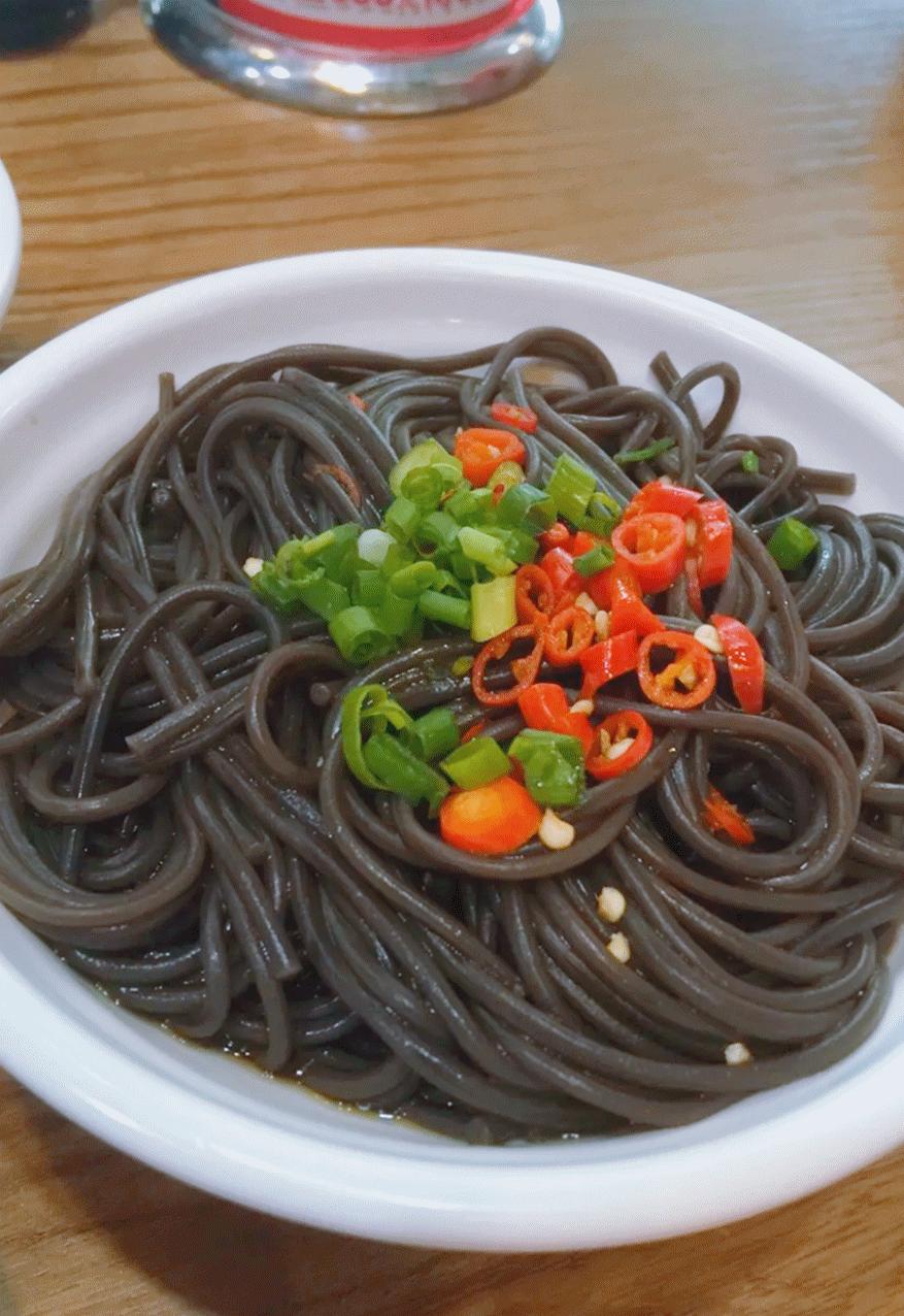 收下这份《夏日凉皮凉面指南》，银川这8家店也太好吃了吧