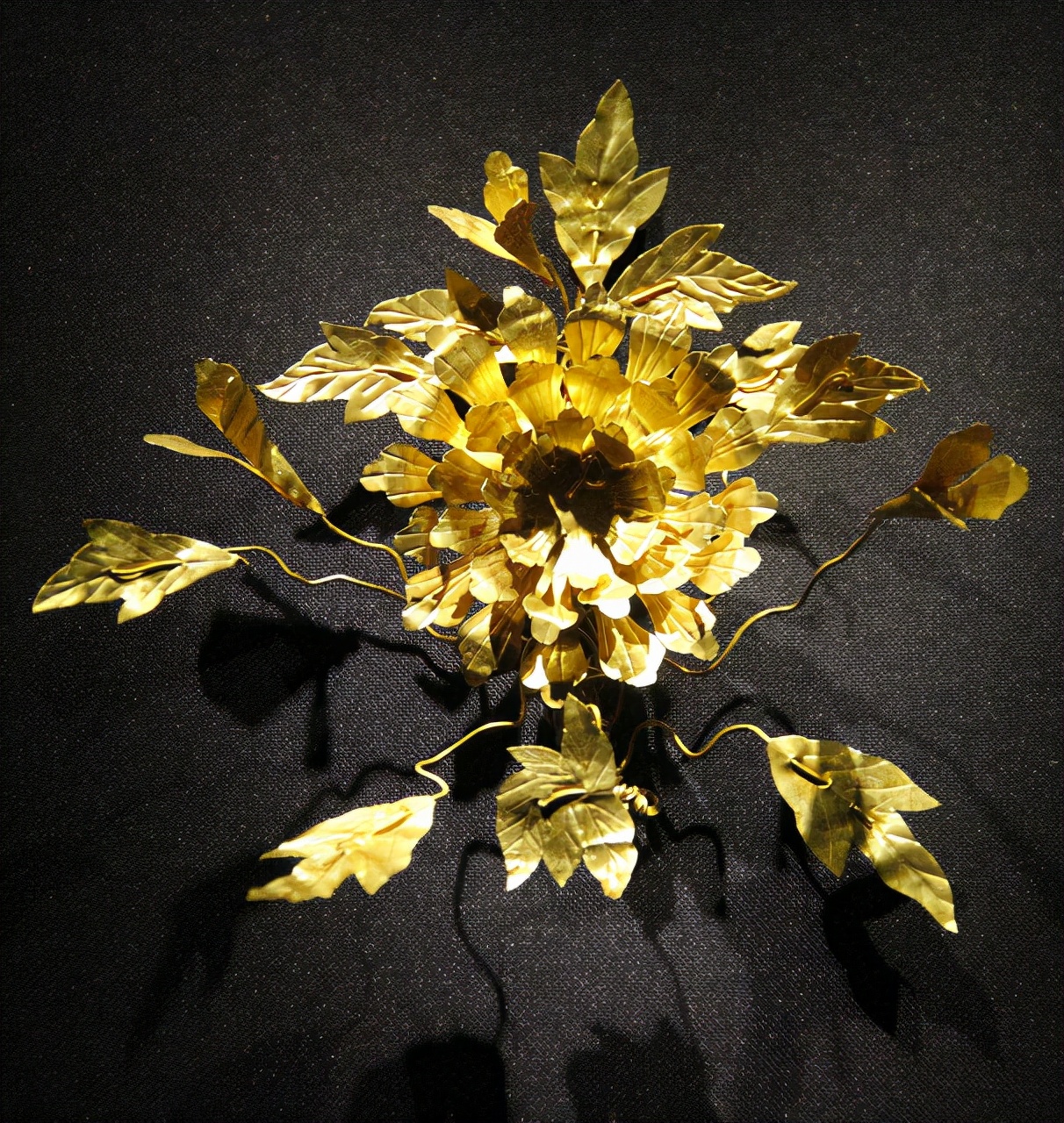 佩戴银饰变黑的原因,佩戴银饰有什么讲究