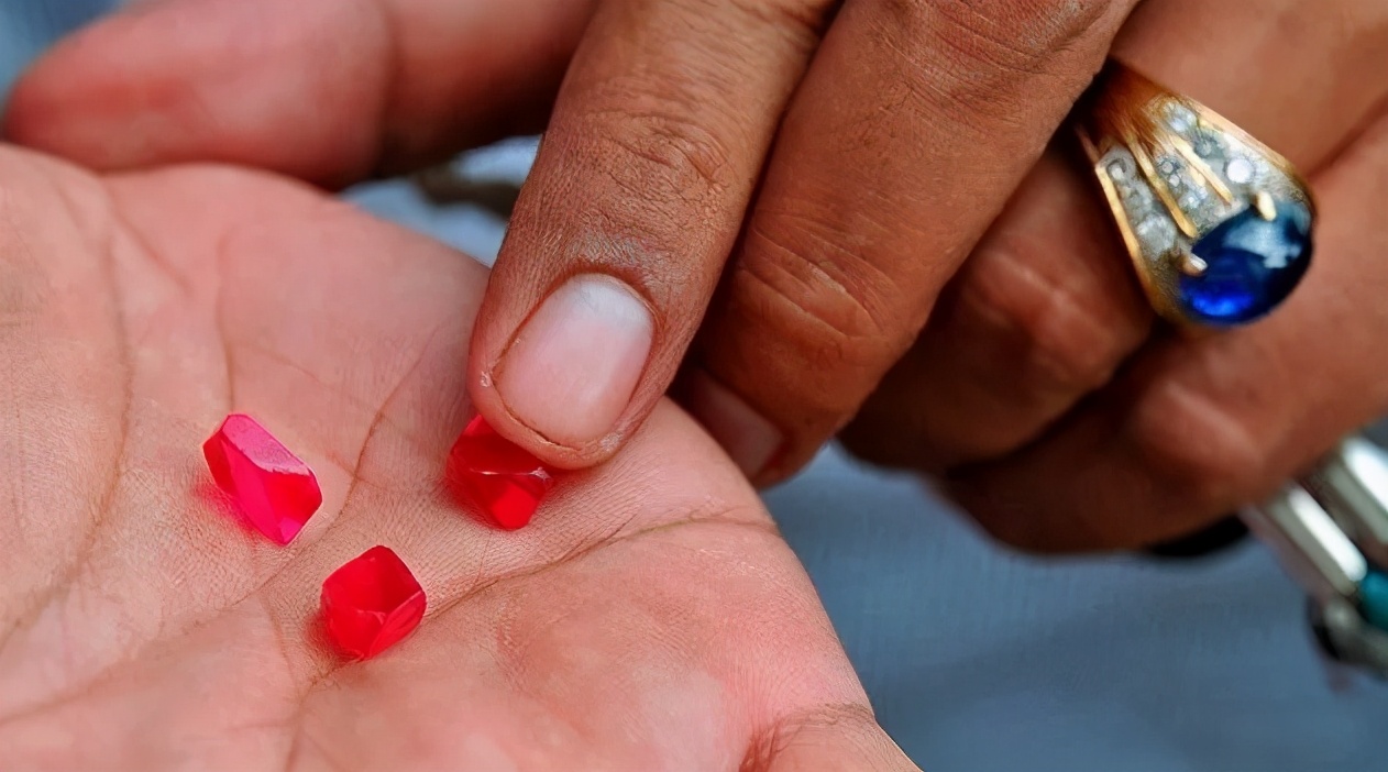 红尖晶石属性,红色尖晶石是宝石吗