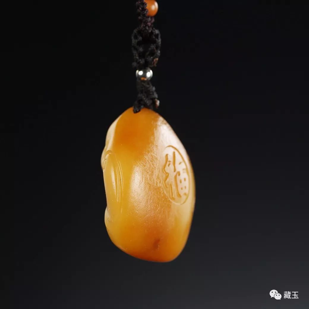 和田玉鸡油黄属于什么档次,和田玉的极品是鸡油黄